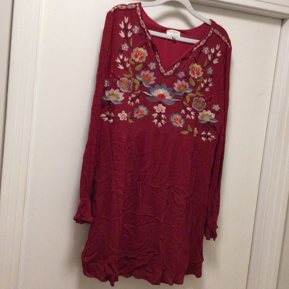 Umgee Red/burgundy Embroidered Long Sleeve Tunic/dress